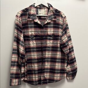 Tilley 100% organic cotton button down shirt